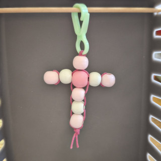 Schlüsselanhänger Holzperlen Kreuz 2