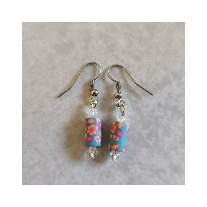 Ohrhänger mit zylinderförmigen Polymer Clay-Perlen Grundfarbe Blau
