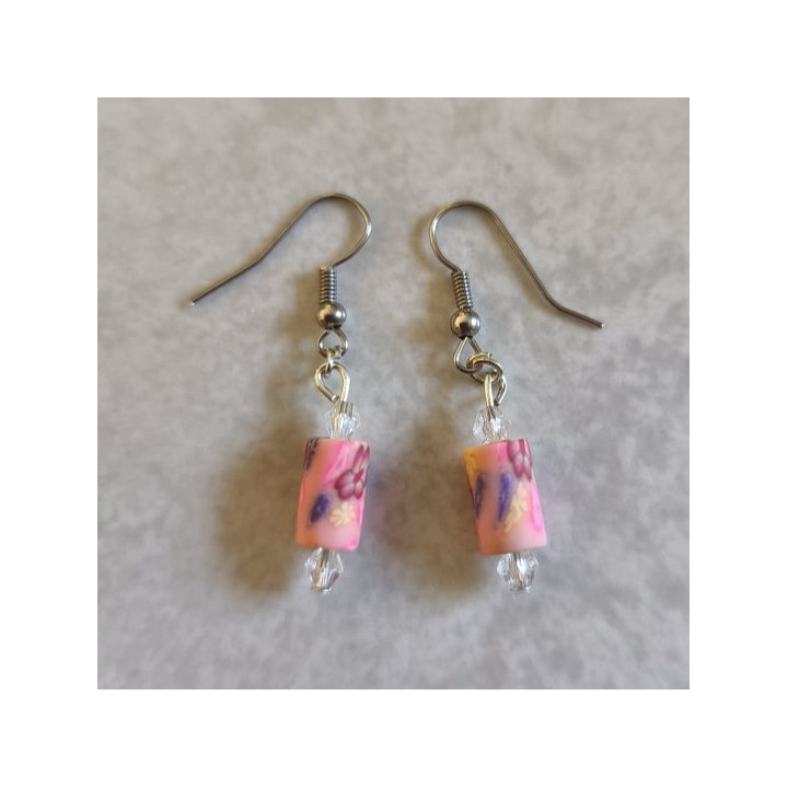 Ohrhänger mit zylinderförmigen Polymer Clay-Perlen Grundfarbe Rosa