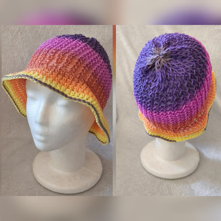 Sommer-Bucket Hat - Leichter Sommerhut - gestrickt mit gehäkeltem Rand