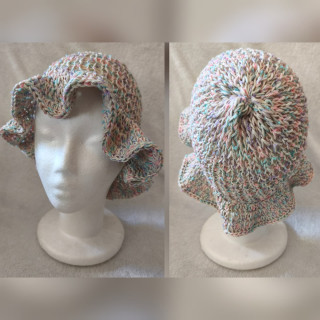 Leichter Sommerhut - gestrickt mit gehäkeltem Rand