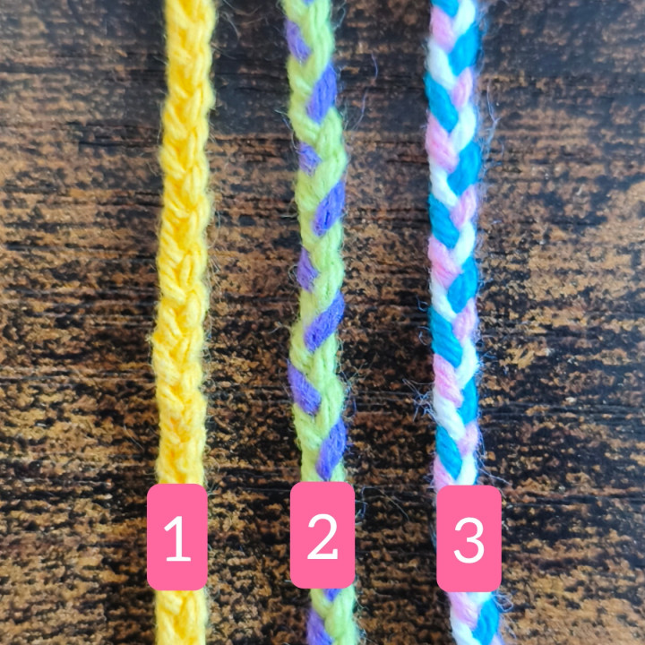 Zartes, geflochtenes Armband/Fußbändchen aus 100 % Baumwolle